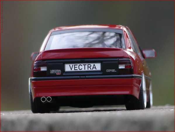 1:18 Opel Vectra A 2000 16V Bj.90 + Brock B1 Alufelgen